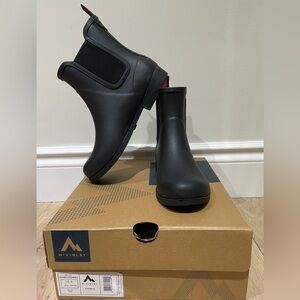 Womens’ McKinley Delta Black Rubber Rain Boots Size 6